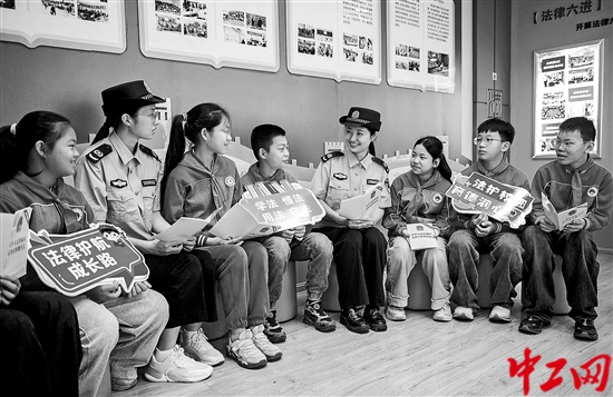 3175660_tpzz_1761115576777_b 3175660_tpzz_1761115576777_b